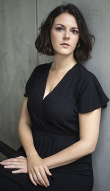 trivero giulia mezza figura